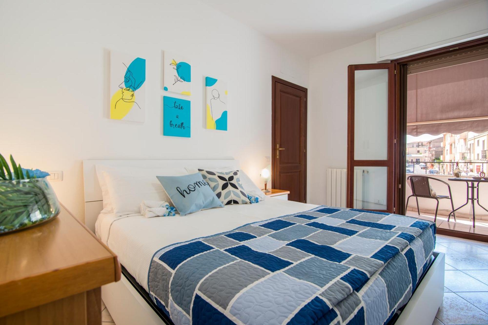 Appartamento [Oristano centro] Parcheggio privato, Wifi+Netflix Esterno foto
